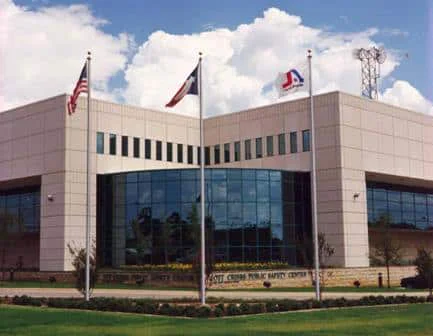 Arlington TX bail bonds agent helping with misdemeanor and felony bail