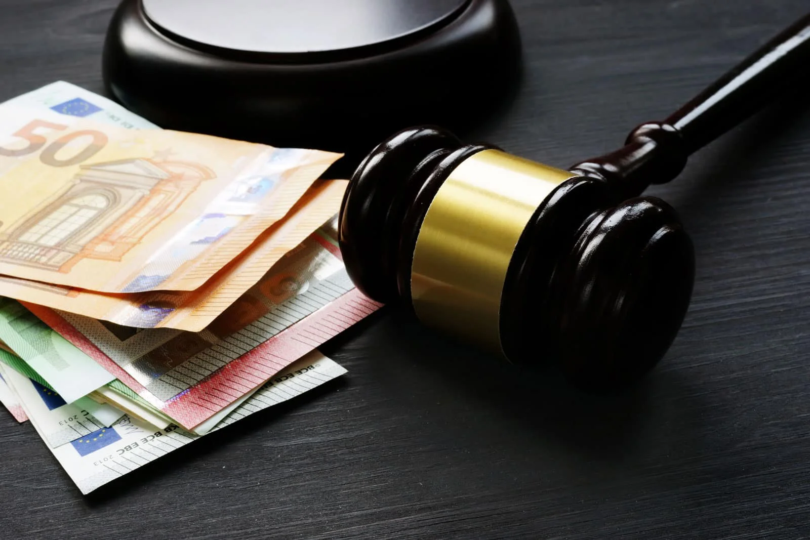 How to Pay for a Bail Bond